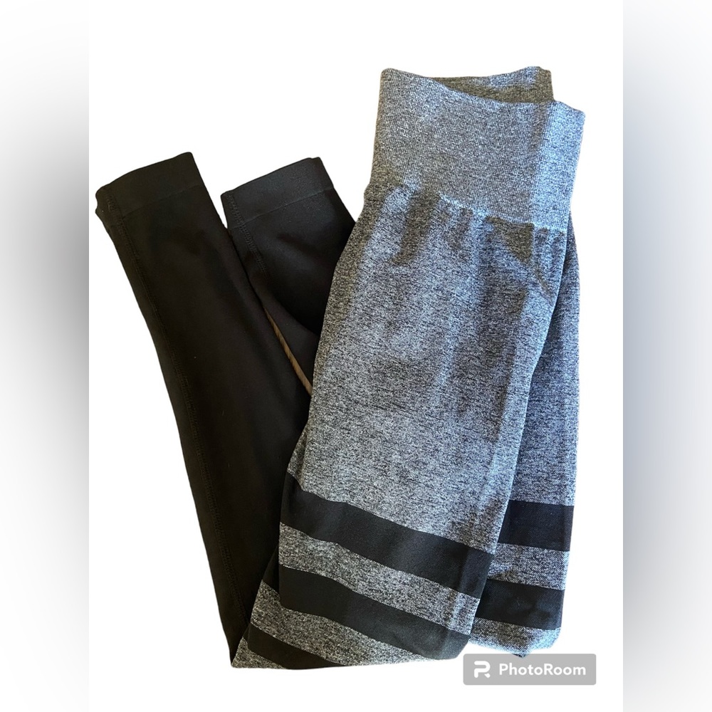 Grey and black gym leggings